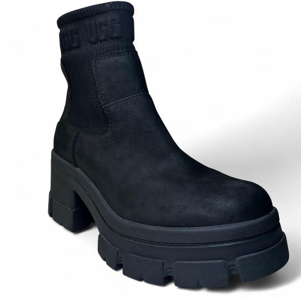UGG Brooklyn Chelsea Boots Women's Size US 9.5